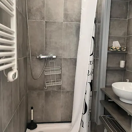 Le Centr'aix-studio Au Coeur D'aix-les-bains Апартаменты *